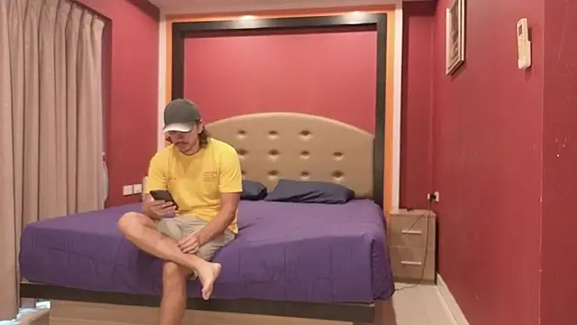 Marrymeplz webcam