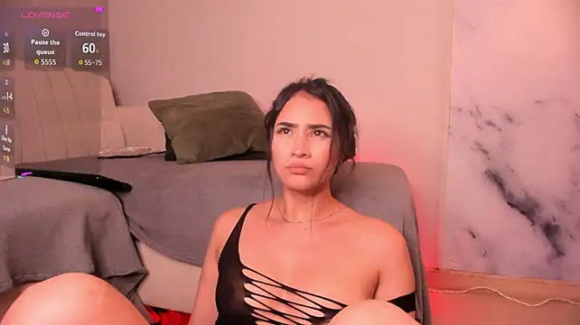 lara_madisson live cam on StripChat