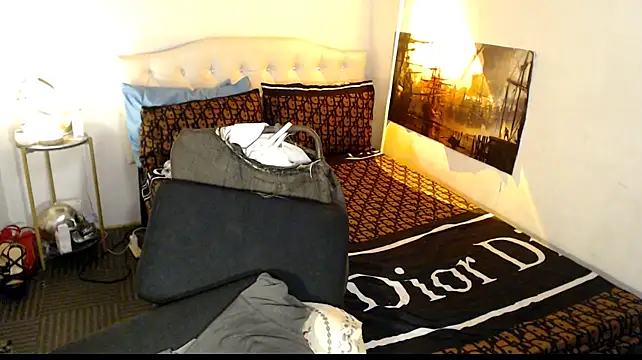 NinaDOM4CUM live sex cam
