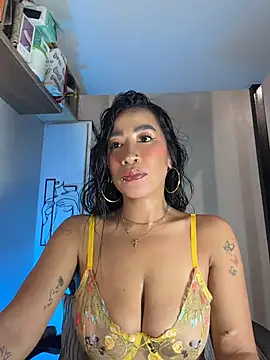 AsianMilfSheryl webcam