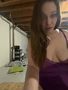 IvanaPlenty live cam on StripChat