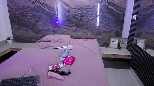 Agierisette - Trans webcam sex chat