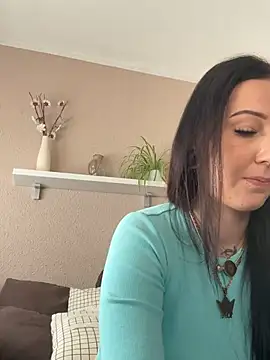 Trixie-Tainted live sex cam
