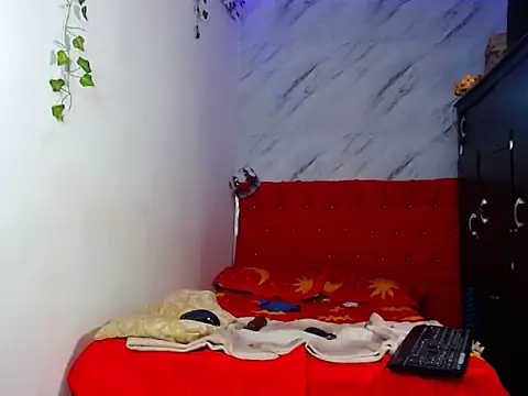Sexybella_13 webcam