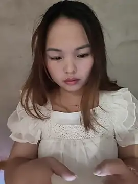 Mina_xYx webcam