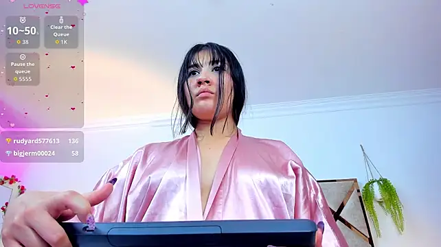 katt_lover live cam on StripChat