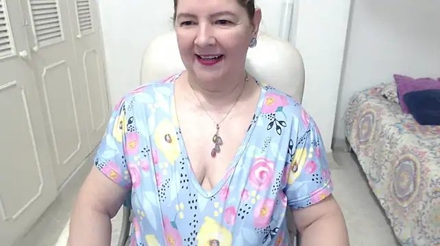 leonela_69 webcam