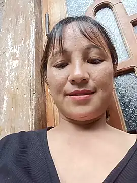 Maikute9696 live cam on StripChat
