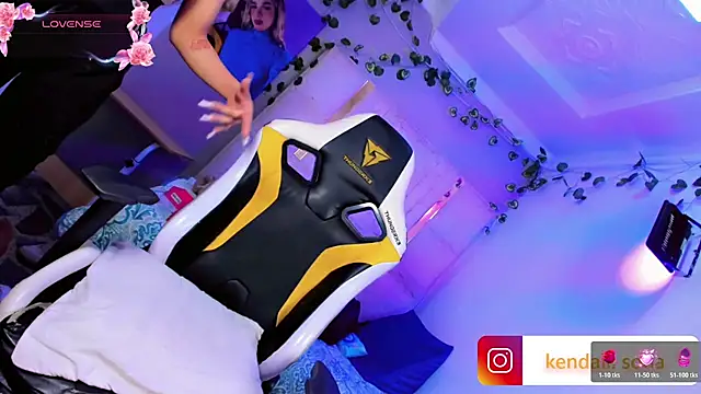 Sophiaa_doll_ webcam