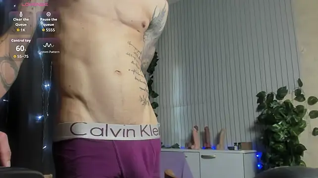 James2Inked live cam on StripChat