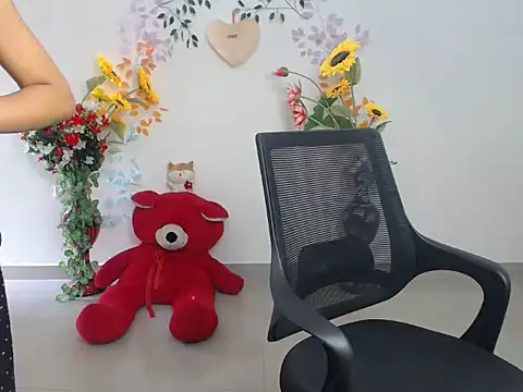 sweety_gaur live cam on StripChat