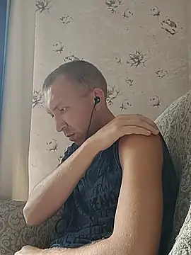 _uncle_Mitya-43_ live cam on StripChat