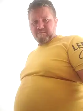 mariusSingur live cam on StripChat