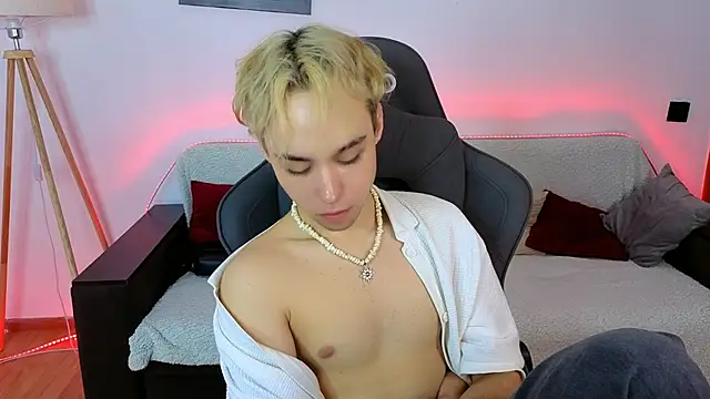 Yan_Cat