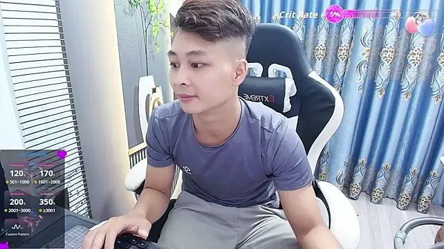 Naughty___asian webcam