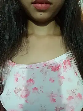 PinkyPrivateFun webcam