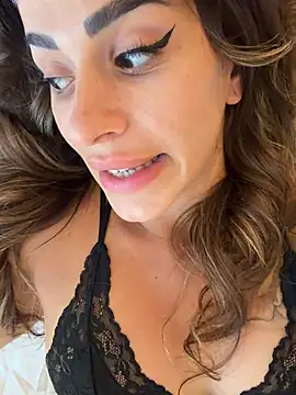 -Alisa Live Webcam on Stripchat