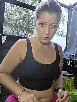NikkiBlisss webcam