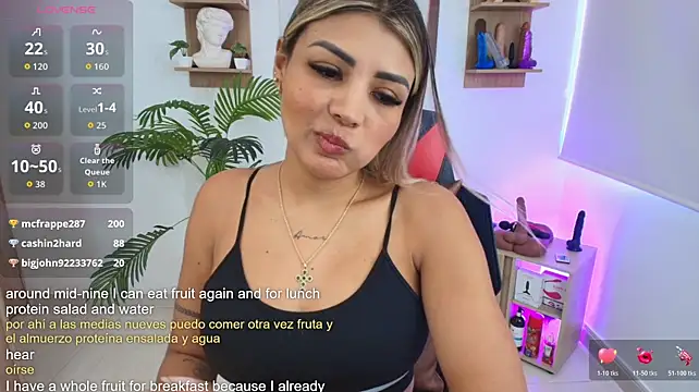 SALOOMEE__ live cam on StripChat