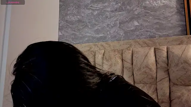 chloe_bluee_ live cam on StripChat
