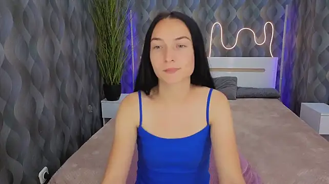 Yr_Shy_Bae webcam