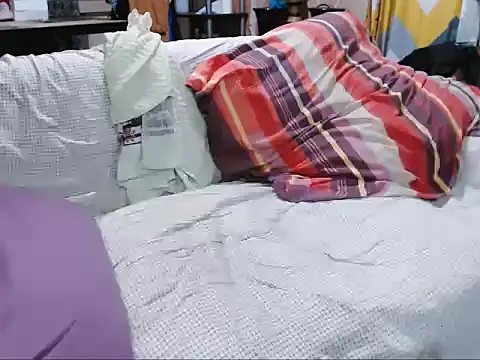 Trish_CurveCock webcam