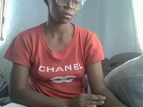 ElianeHot live cam on StripChat