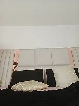 MadameEbony live cam on StripChat