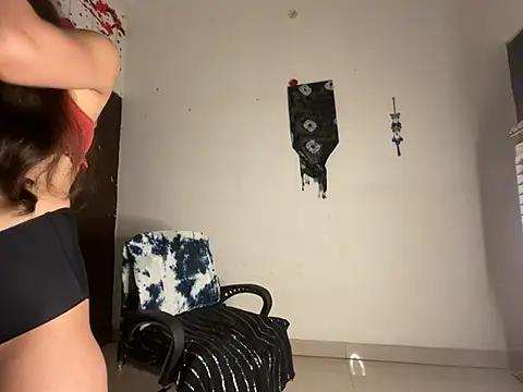 Hy_Selahh live cam on StripChat