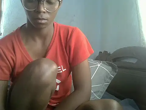 ElianeHot webcam