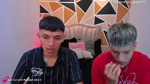 Juan_Nd_Steven live cam on StripChat