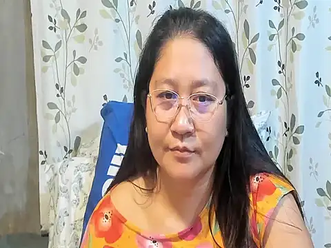 CHUBBY_ANGEL09 live cam on StripChat