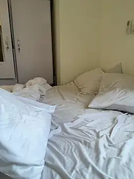 PrettyNina77 webcam