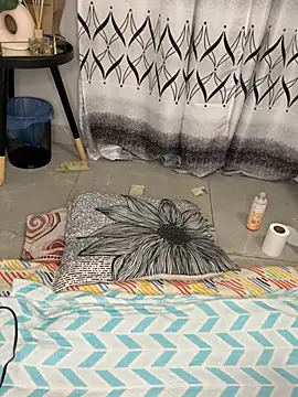 Nicole_bash webcam