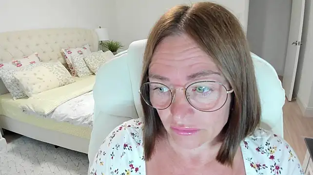 Vika73 webcam