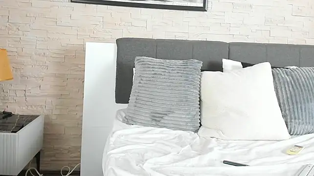 LuxaCole webcam