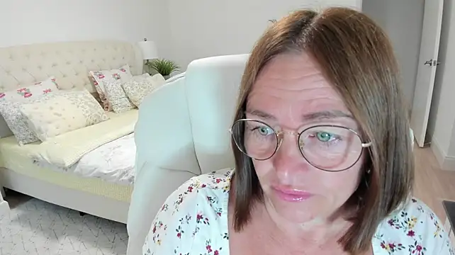 Vika73 webcam