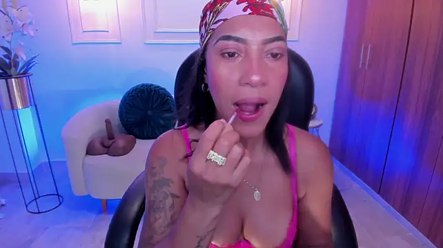 Shantaall_ webcam