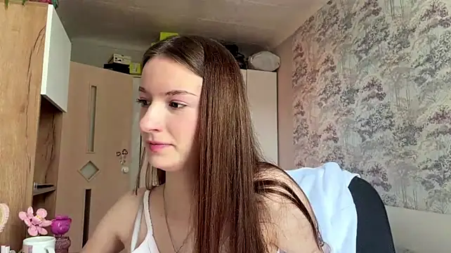 MargoMarcell live cam on StripChat