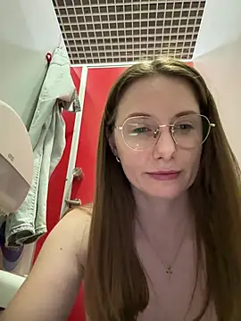 FReyja_44 Live Webcam on Stripchat
