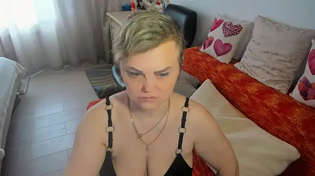 MildMature webcam