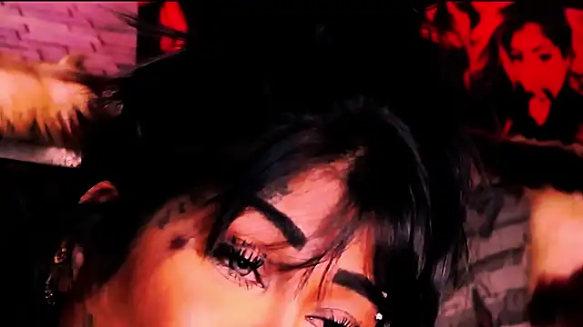 indian_dreamgirl webcam