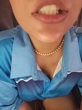 callmeshreya webcam