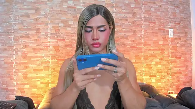 Dreams_Chloe webcam