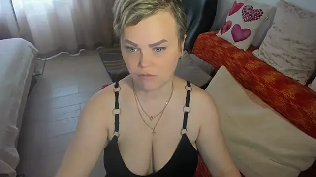 MildMature webcam