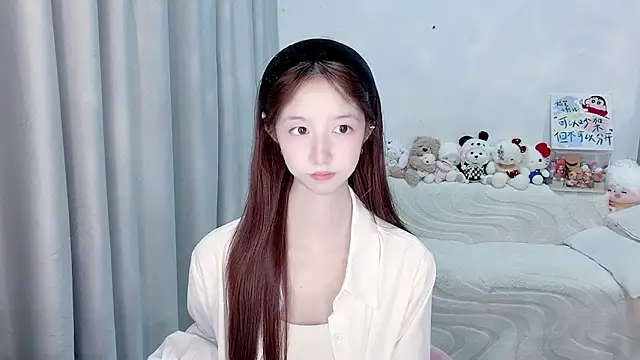 lucky-tt live cam on StripChat
