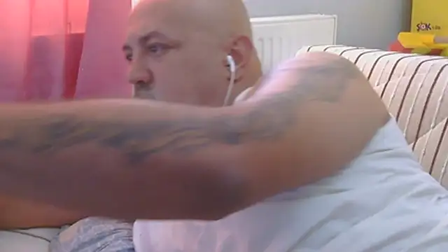 husoizmir live cam on StripChat