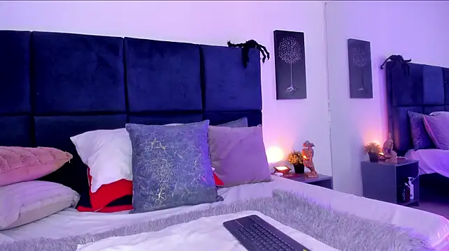 april_jones05 webcam