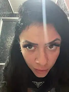 nude webcam chat room Belababyy