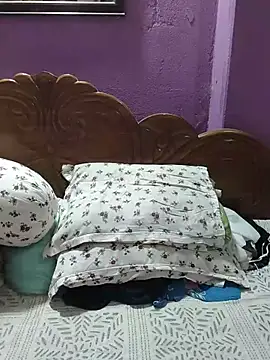 hotbhabhi011 live cam on StripChat
